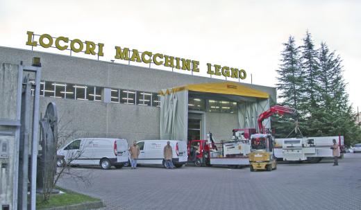 Panoramica piazzale.jpg