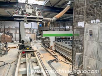 BIESSE + KUKA ROVER A + KR210 R3100 BIESSE + KUKA ROVER A + KR210 R3100