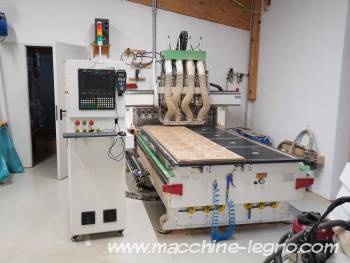  Деревообрабатывающий центр с ЧПУ JINAN GC1325-4