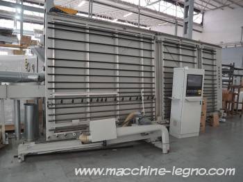 LINNERMAN Вертикальная пила для раскроя плит LINNERMAN DPM AV CNC